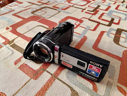 Sony HDR-PJ200E