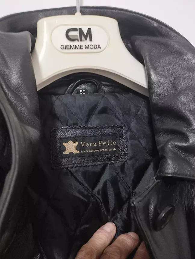 Foto 2Cappotto di Vera pelle da donna TG 50 Nero, ottimo stato, prezzo trattabile