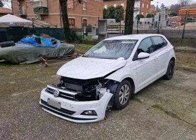 Volkswagen Polo incidentata