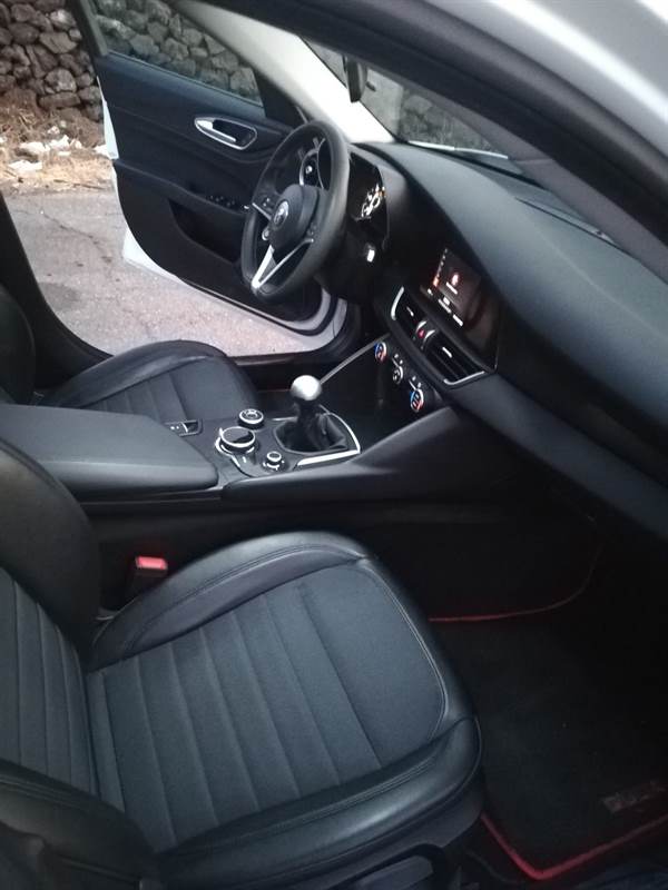 Noleggio auto per cerimonia ed eventi - Foto 8
