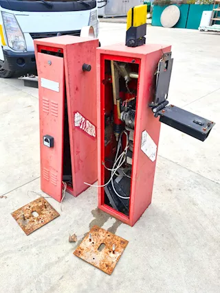 4 barriere automatiche usate, marca FAAC mod - Foto 4