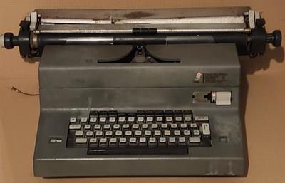 MACCHINA DA SCRIVERE OLIVETTI ELETTRICA,