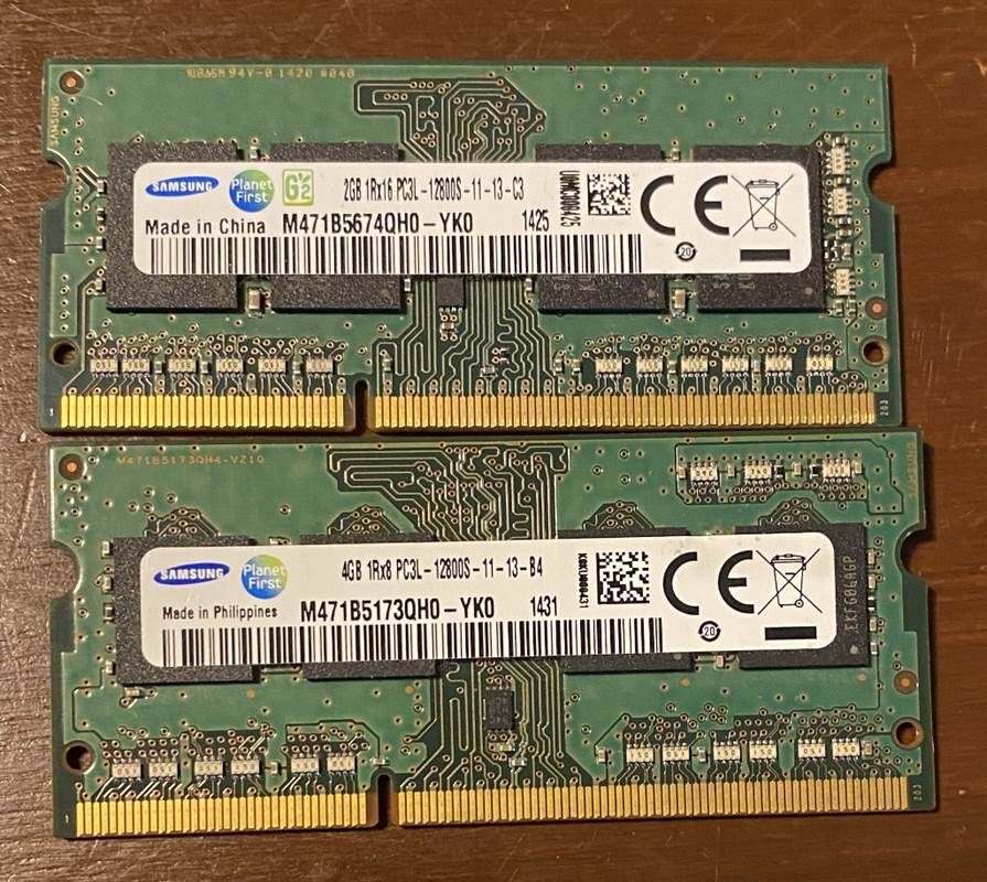 Samsung RAM 2GB (M471B5673FH0-CH9) X 2 Pezzi