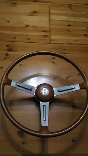 Volante Alfa Romeo GIulia Super anno 1972 in radica di noce