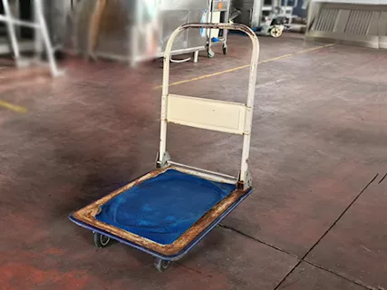 Carrello pieghevole usato