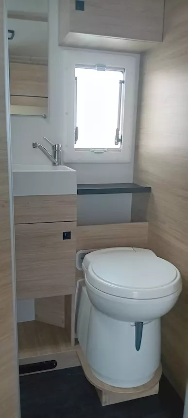 Challenger c256 ex nolo Anno 2023 Km 65000 Diesel, cerchi in lega - Foto 8