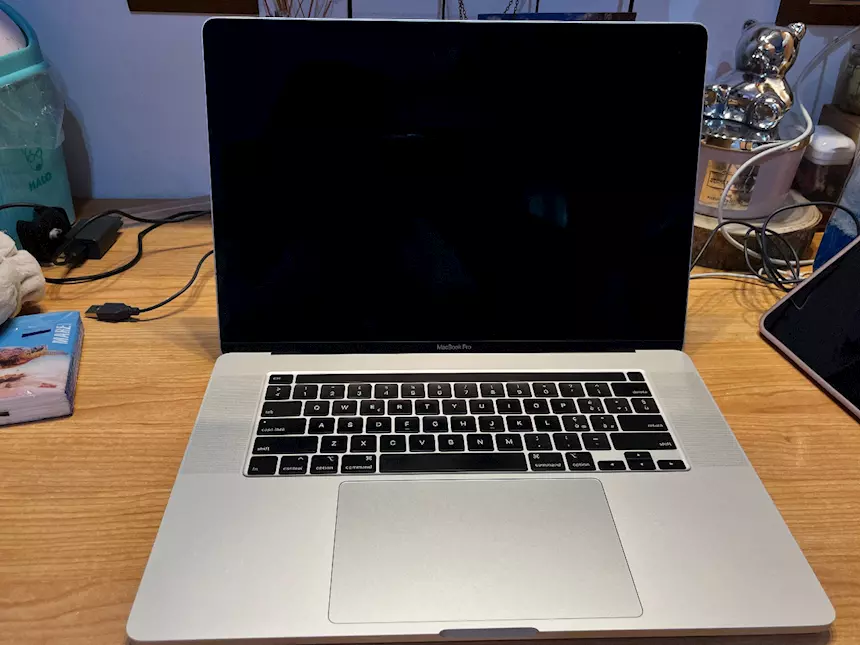 Foto 4MacBook Pro 2019 16 Marca Apple, in ottime condizioni