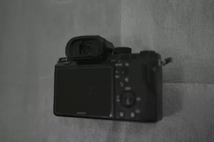 Sony Alpha 7S Mark II 12.2MP attacco E Full Frame, in ottime condizioni - Anteprima 2