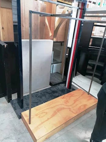 STENDER BASE IN LEGNO 45263, in buone condizioni - Anteprima 4