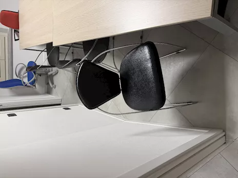 Arredo ufficio completo - scrivanie, armadi, sedie