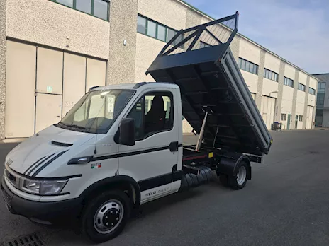 Iveco Daily 35C13 CC 2.8 TD ribaltabile 3 laterale nuovo 3,30 m