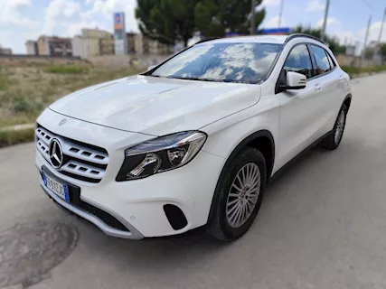 GLA 180 d Automatic Business FULL