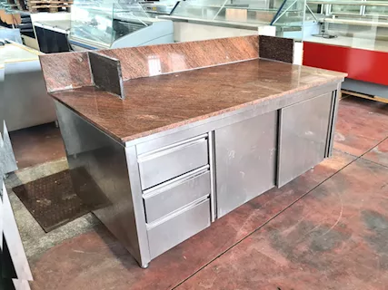 Armadio da lavoro per pizzeria usato