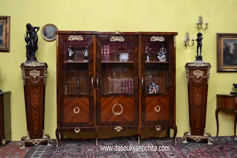 Libreria-cristalliera a tre sportelli stile Napoleone III