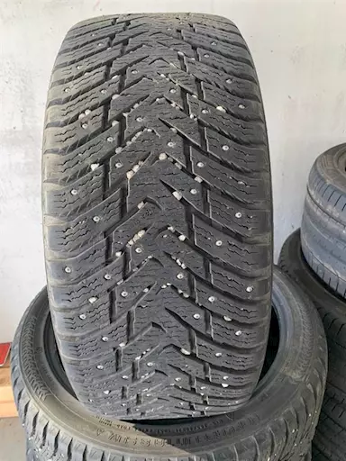 Pneumatici Invernali Chiodati NOKIAN in Vendita