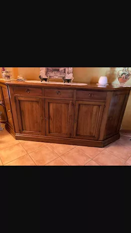 credenza in legno arte povera.