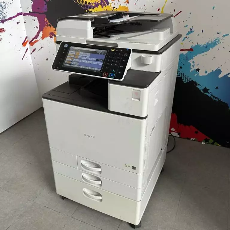 Multifunzione a Colori Ricoh MP C2011 cassetti e supporto