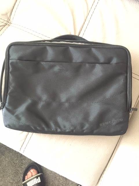 Foto 2 Valigetta Borsa Porta tablet, e pc portatile piccolo, come nuova