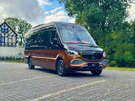 Sprinter Cuby 319cdi Executive Lounge 8+1 posti