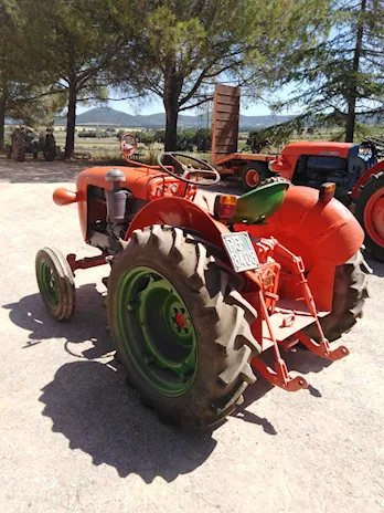 Sametto 120 vigneto 22 CV-soll. e presa di forza