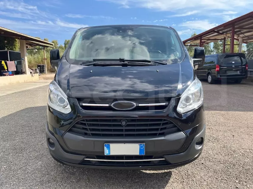 Foto 8Ford Tourneo, 2018, 9 posti, Euro 6 Km 376247, cambio: automatico