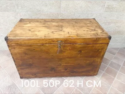 Baule antico in legno