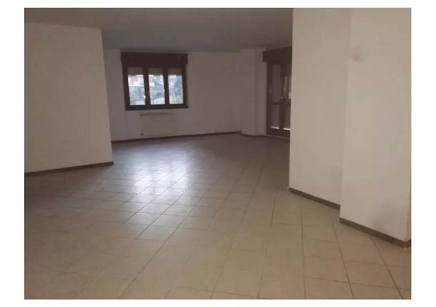 ORTE SCALO. Spaziosissimo appartamento