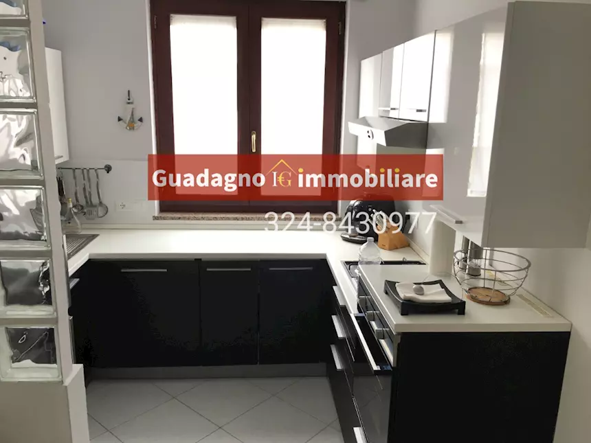 Lecce zona Salesiani - trilocale con box in piccolo contesto