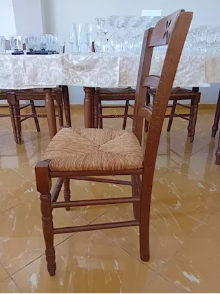 60 sedie in legno con seduta in vimini usati - Foto 2