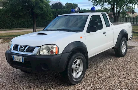 Nissan pick-up Navara 4x4 King-cab Autocarro Anno 2005, colore esterno - Anteprima 2
