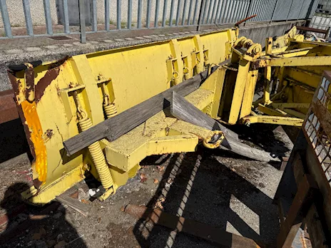 Pala caricatrice gommata Hitachi mod. ZW220 Anno 2006 Ore 4296 - Anteprima 2