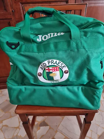 Praese Calcio kit completo