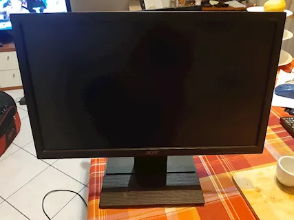 Monitor per computer, ottimo stato - Anteprima 1