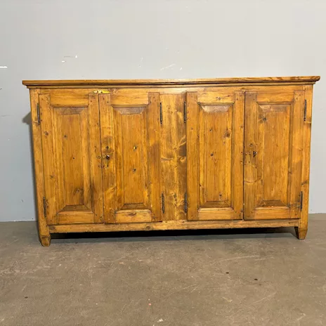 Antica credenza servante toscana a quattro sportelli