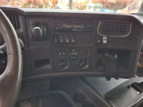 Trattore Stradale Marca Scania R400 la Retarder Anno 2012 Km 1345000 - Anteprima 8