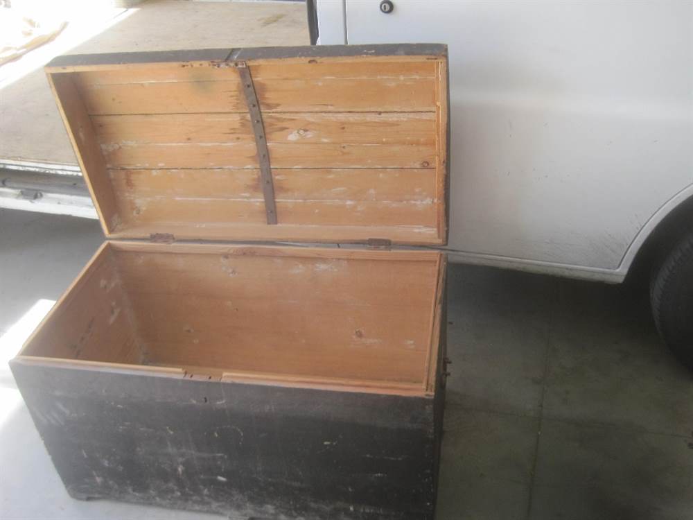 Baule in arte povera