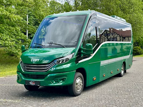 Iveco Cuby 70C Tourist Line da 27+1+1 posti