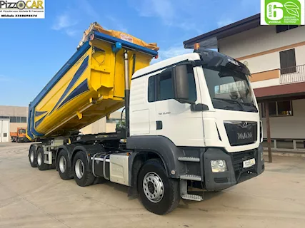 Man TGS 33.460 con semirimorchio ribaltabile anno 2017