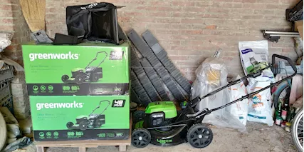 Rasaerba a batteria