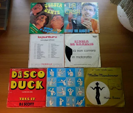 Lotto dischi LP 45 artisti vari