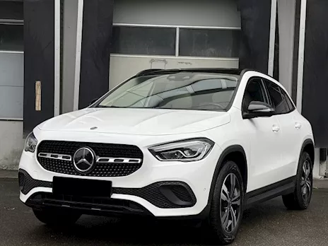 2020 Mercedes-Benz GLA 200 Night LED Panoramico Webasto