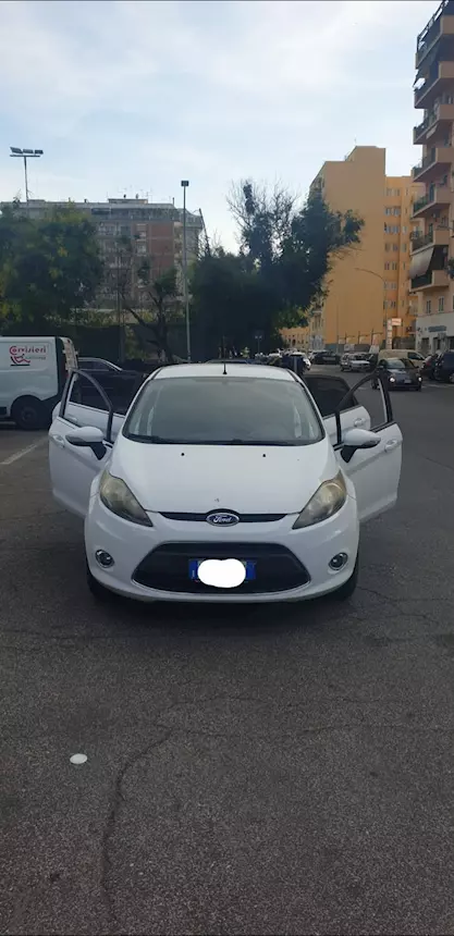 Ford Fiesta 1.4 Titanium 5p GPL