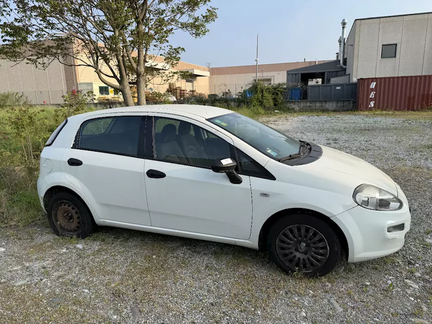 Fiat Punto Anno 2013 Diesel Manuale, tipo 199 - Foto 2