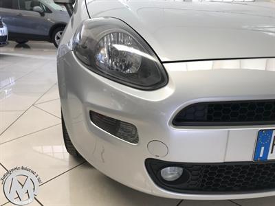Punto II 1.3 Mjtd 85CV ECO Lounge Anno 2015 Km 66417 Berlina, colore argento met - Anteprima 4