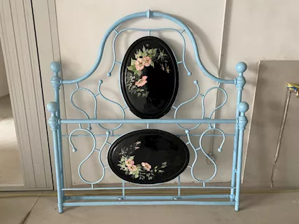 Letto in ferro battuto 160x200 con dipinti a mano