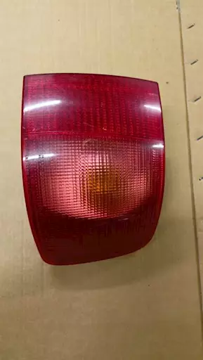 Fanale posteriore destro Audi 100 A6 Avant