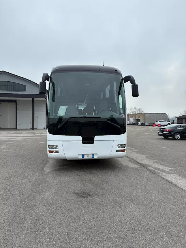 Foto 6Man Lion’s coach Anno 2007 Euro 4