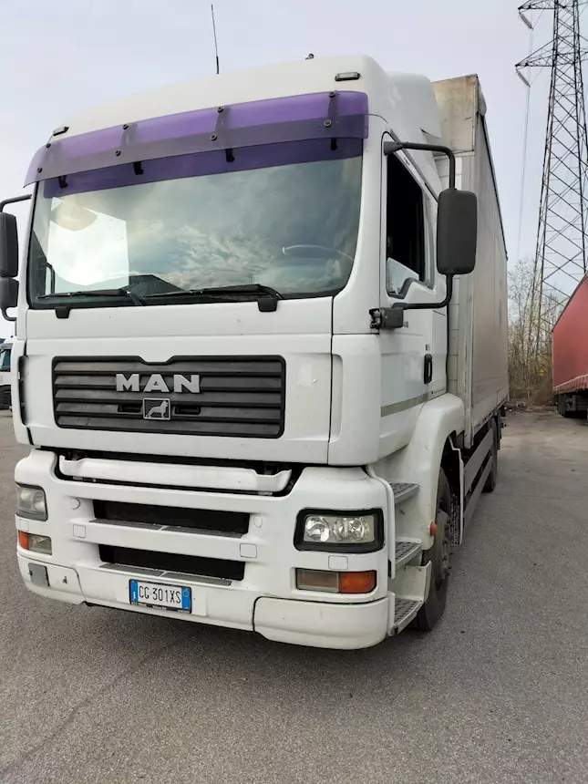 Man TGA b230, 3 assi Centinato Anno 2003, tipo ZF intarder