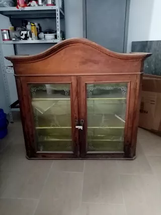 Mobili primo 900, comò, comodini e credenza