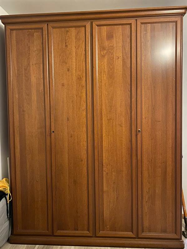 Armadio 4 ante in legno, prezzo trattabile